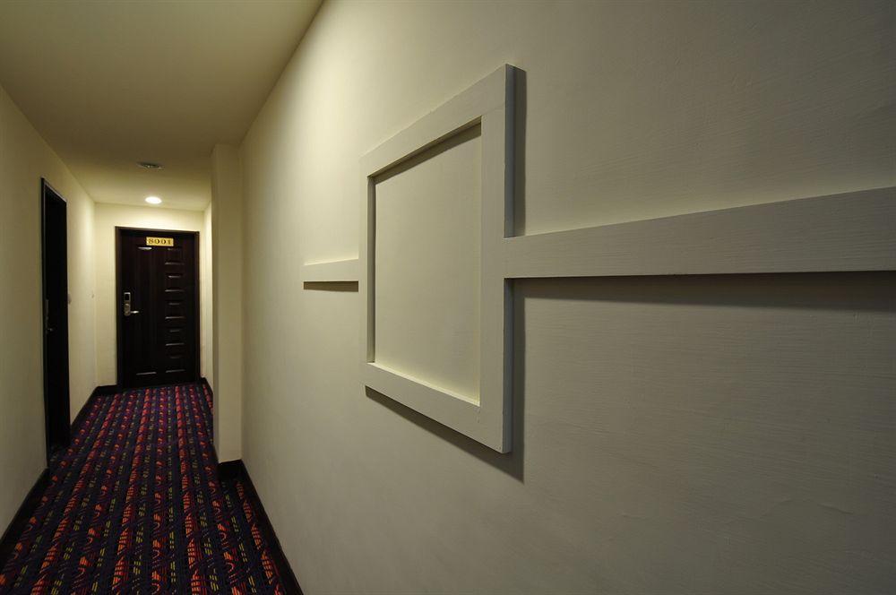 บราโว โฮเต็ล Hotel ไถจง ภายนอก รูปภาพ
