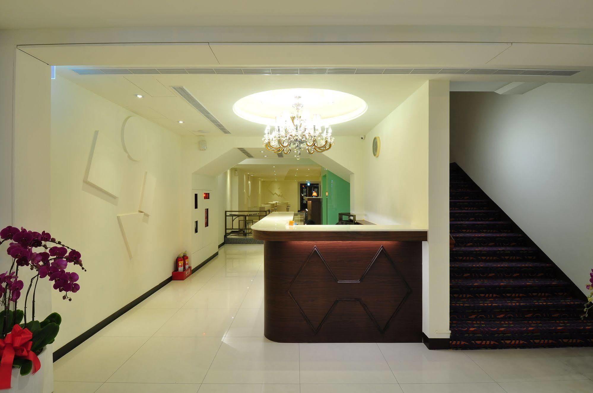 บราโว โฮเต็ล Hotel ไถจง ภายนอก รูปภาพ